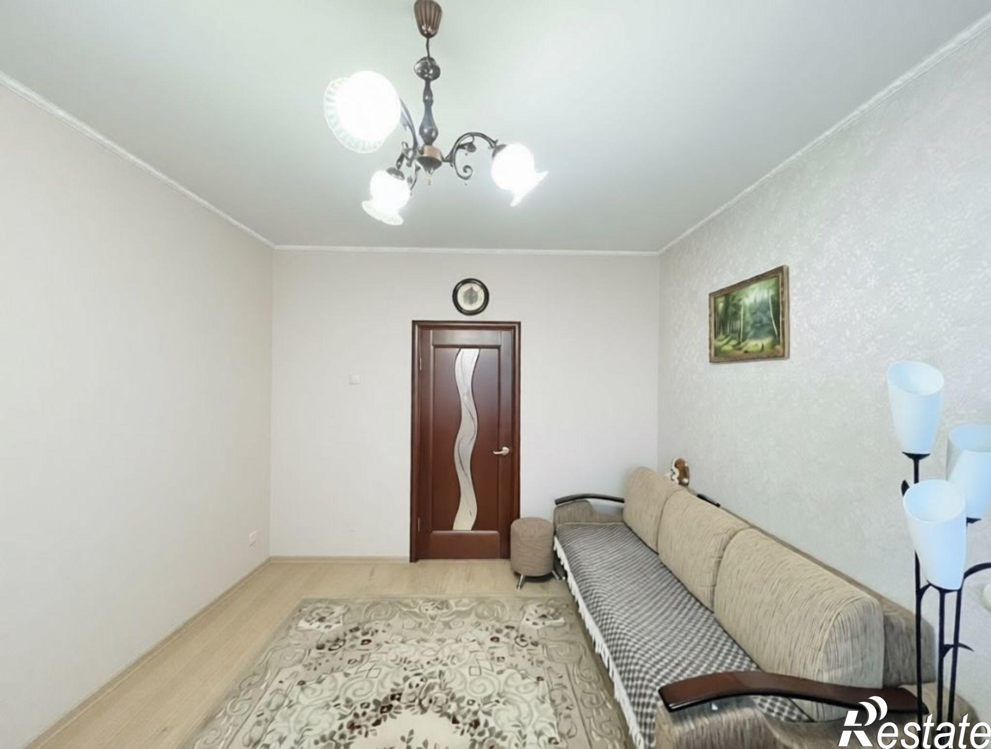 Купить квартиру за 4 700 000 рублей на Рабочий пр-кт, 8