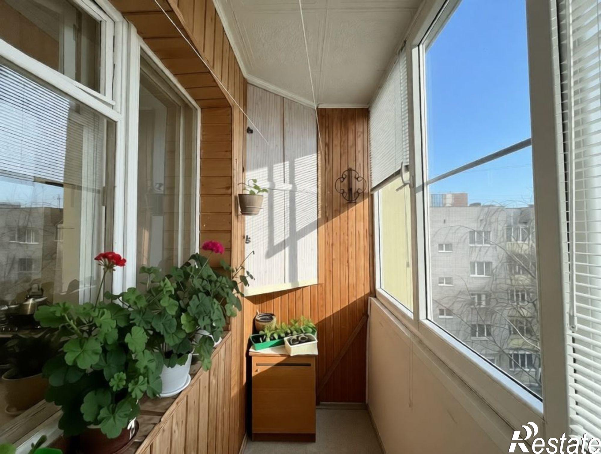 Купить квартиру за 4 700 000 рублей на Рабочий пр-кт, 8