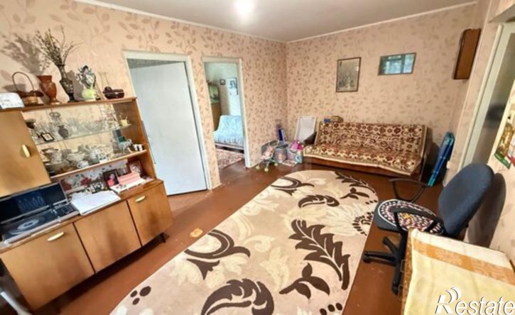 4-комн квартира мкр Якиманиха, 8,  д. 8