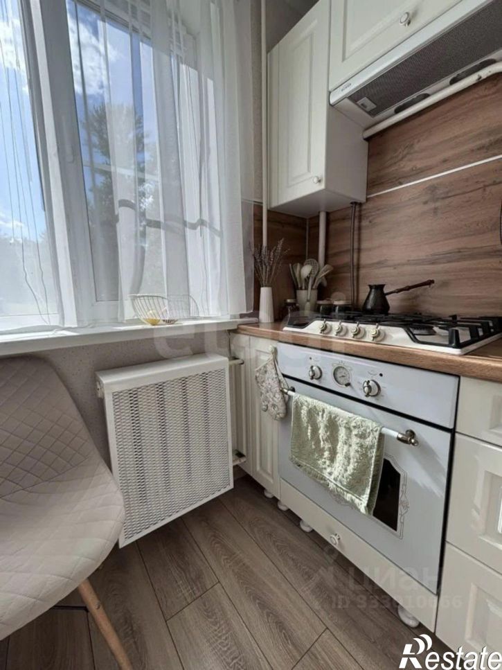 2-комн квартира мкр Черноречье, 24,  д. 24