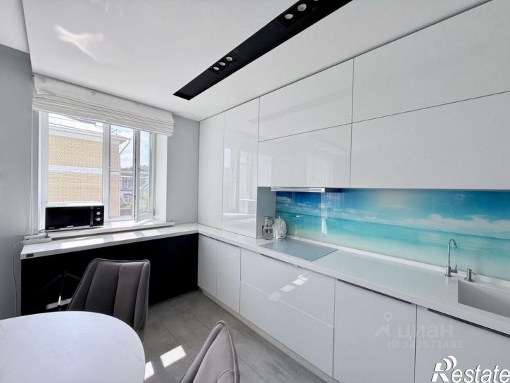 3-комн квартира Петрковский б-р, 30,  д. 30