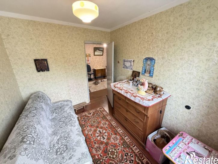4-комн квартира мкр Якиманиха, 8,  д. 8