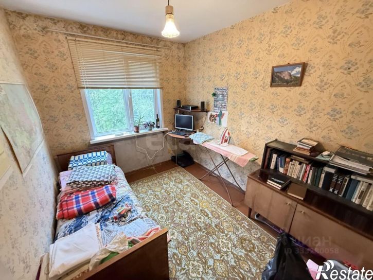 4-комн квартира мкр Якиманиха, 8,  д. 8