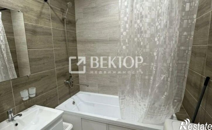 1-комн квартира мкр "Венеция", 65,  д. 65