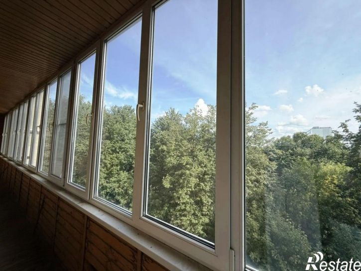 4-комн квартира Овражная ул, 7