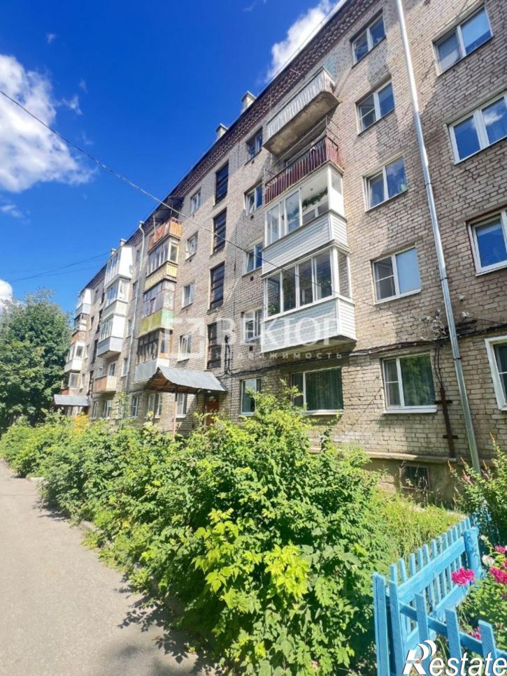 2-комн квартира ул Титова, 20,  д. 20