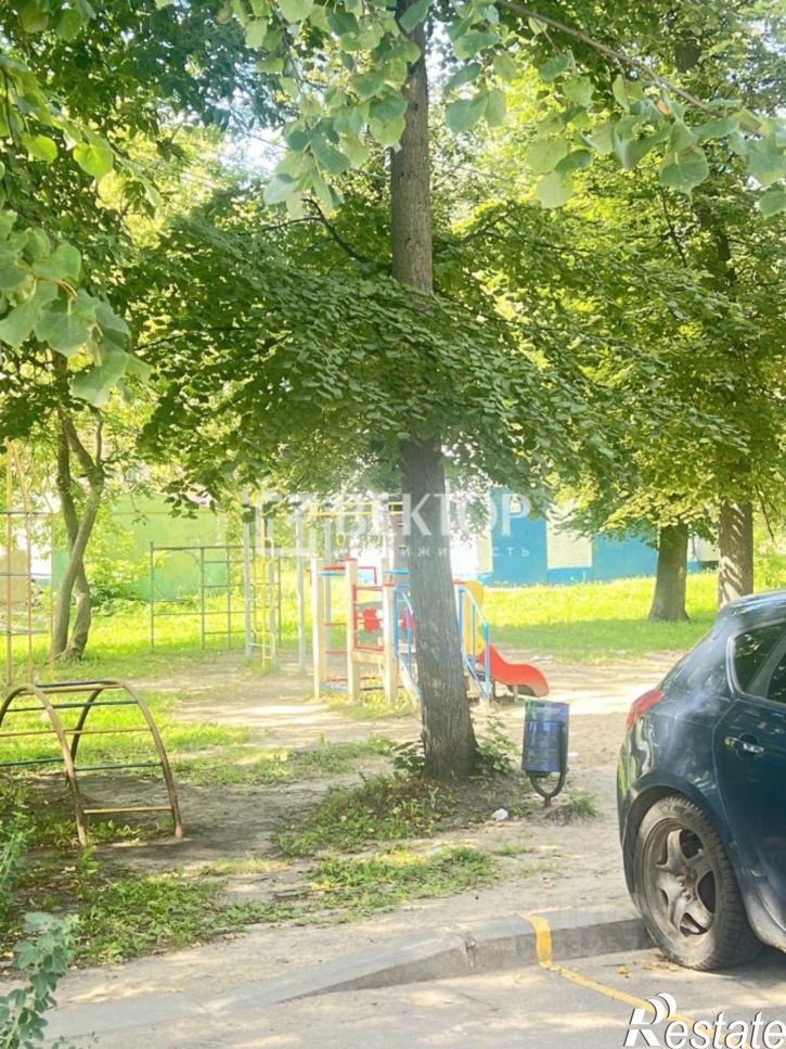 2-комн квартира ул Титова, 20,  д. 20