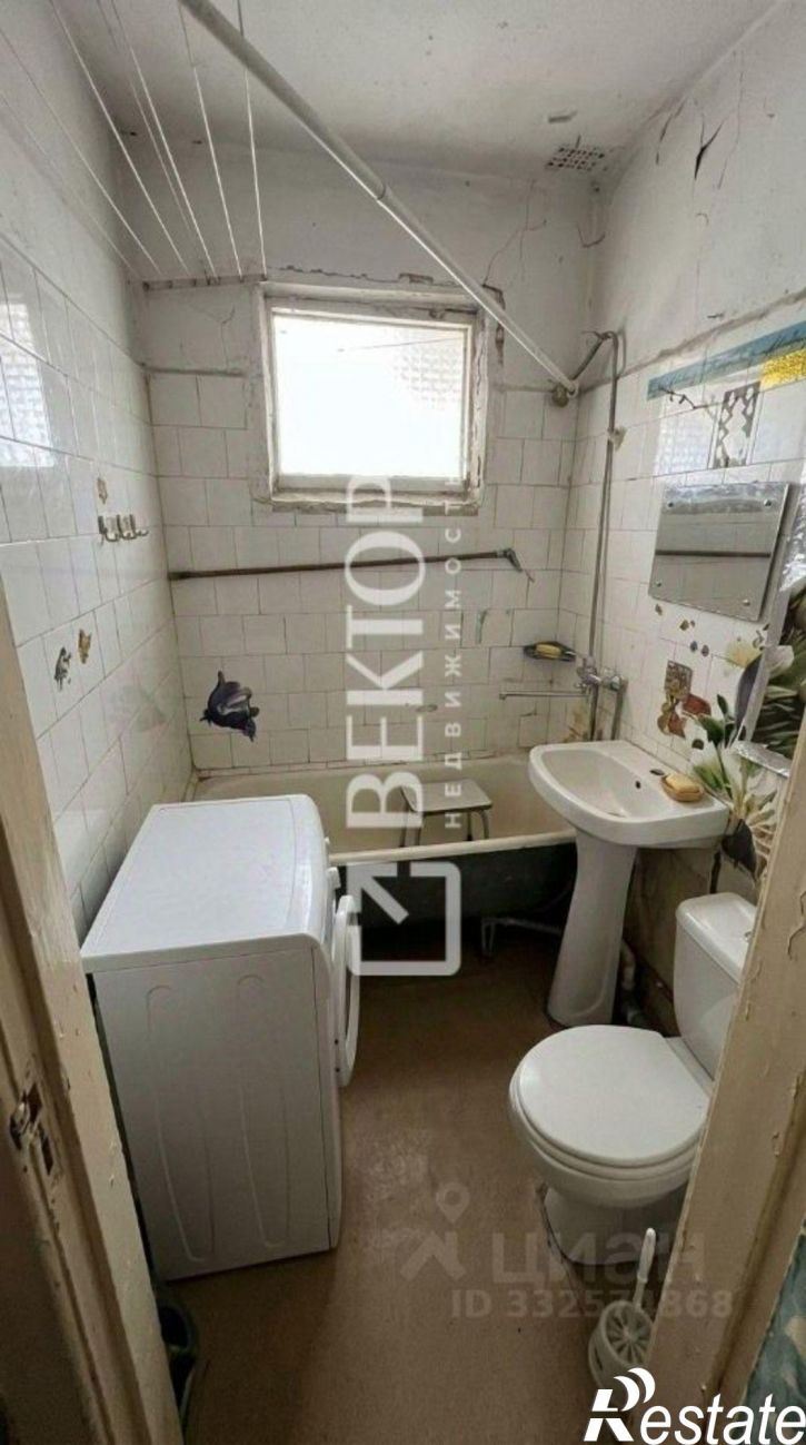 2-комн квартира ул Титова, 20,  д. 20