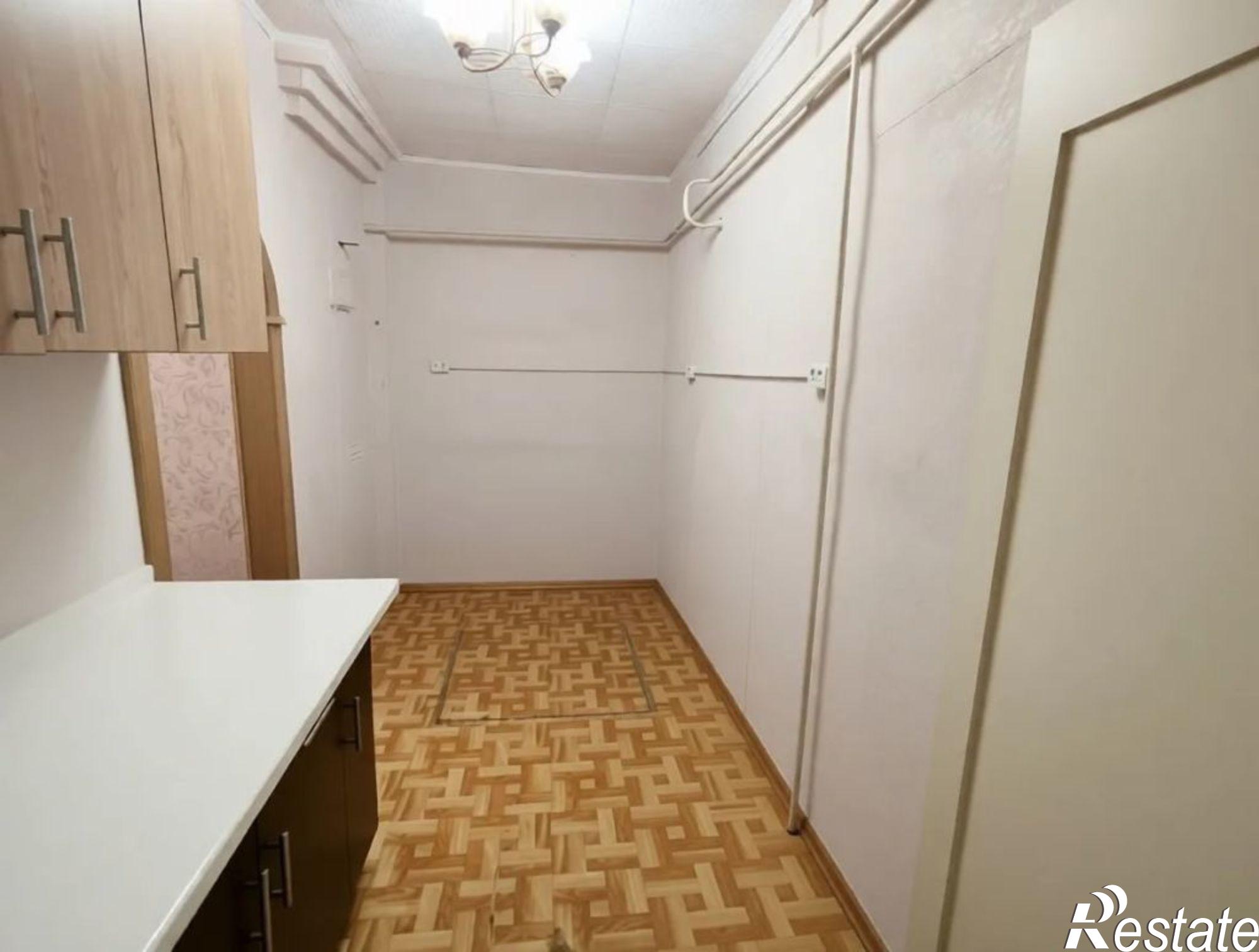Купить квартиру за 1 300 000 рублей на Солоница ул, 10