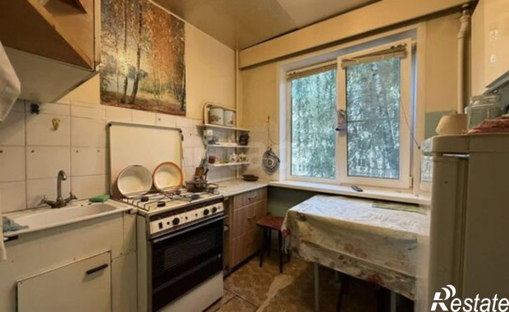 3-комн квартира ул Сутырина, 10,  д. 10