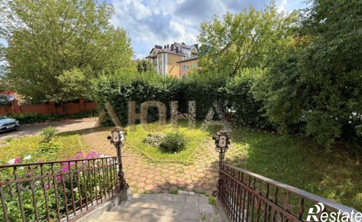 3-комн квартира улица Свердлова, 63,  д. 63