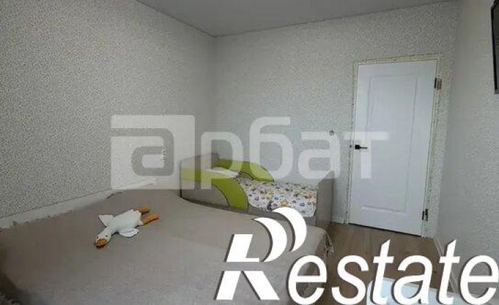 1-комн квартира улица Александра Зиновьева, 8,  д. 8