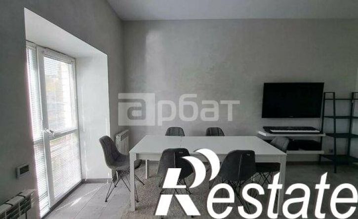 4-комн квартира Санаторная улица, 33,  д. 33