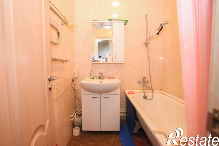2-комн квартира улица Нижняя Дебря, 102А к3,  д. 102А к3