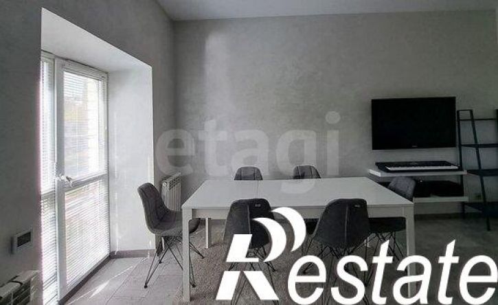 4-комн квартира Санаторная улица, 33,  д. 33