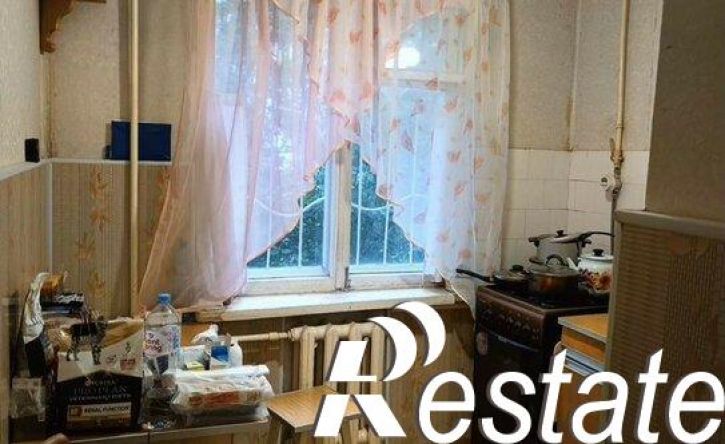 4-комн квартира улица Ивана Сутырина, 10,  д. 10