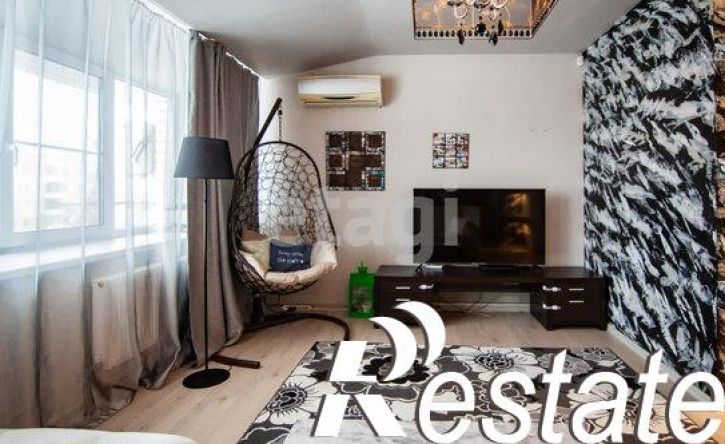 3-комн квартира улица Стопани, 32,  д. 32