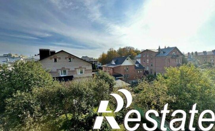 3-комн квартира улица 8 Марта, 55,  д. 55