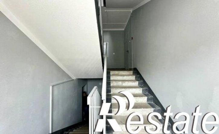 3-комн квартира улица 8 Марта, 55,  д. 55