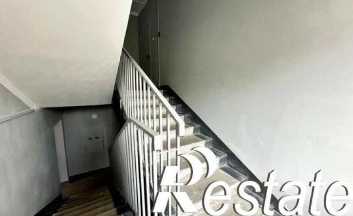 3-комн квартира улица 8 Марта, 55,  д. 55
