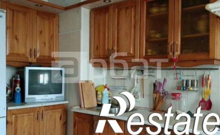 3-комн квартира улица Войкова, 35,  д. 35