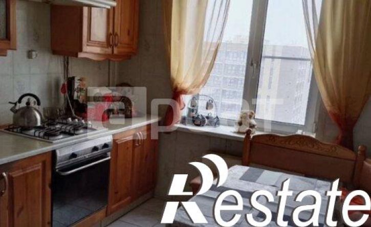 3-комн квартира улица Войкова, 35,  д. 35