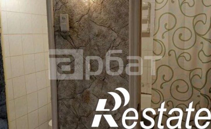 3-комн квартира улица Войкова, 35,  д. 35