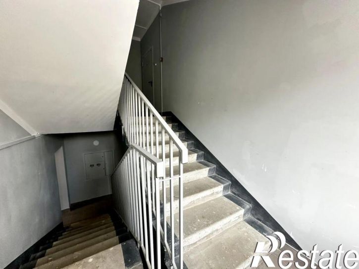 3-комн квартира 8 Марта ул, 55