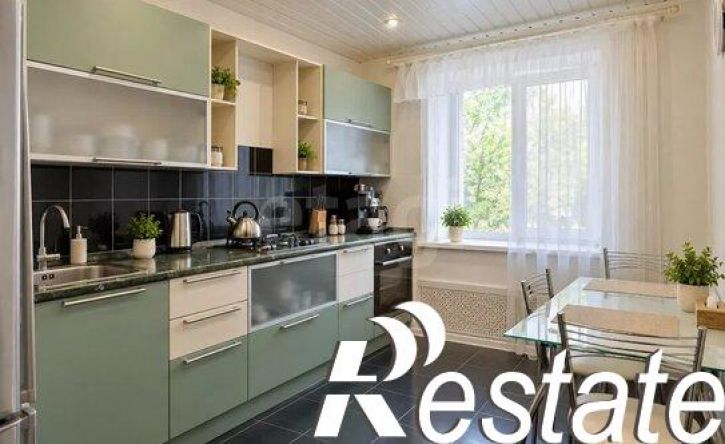 3-комн квартира Полянская улица, 37,  д. 37