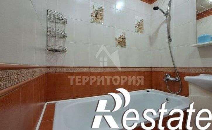 2-комн квартира улица Ивана Сутырина, 26,  д. 26