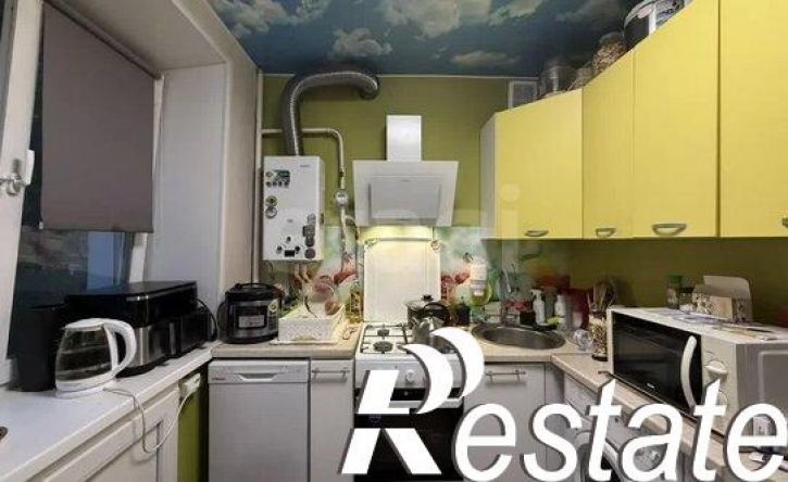 4-комн квартира улица Голубкова, 23,  д. 23