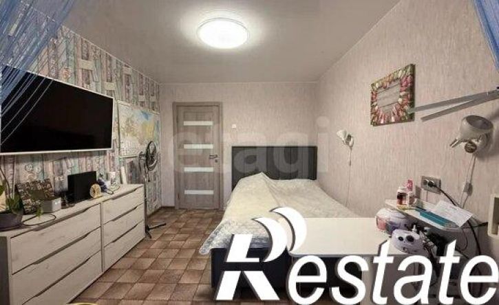 4-комн квартира улица Голубкова, 23,  д. 23