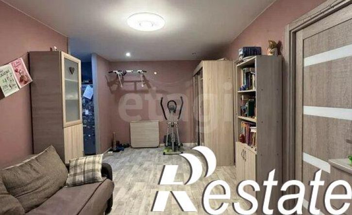 4-комн квартира улица Голубкова, 23,  д. 23