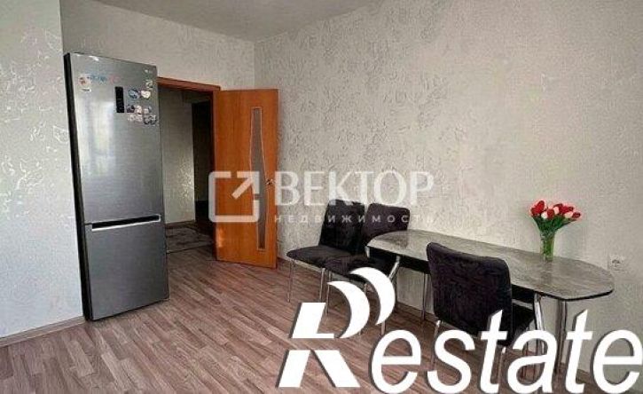 3-комн квартира улица Олега Юрасова, 1,  д. 1